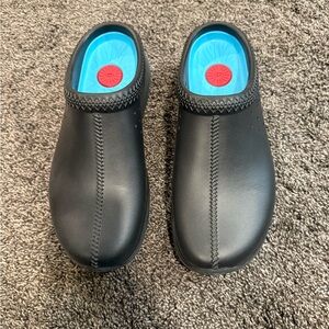 UGG Unisex Adult Tasman Sport Sneaker Size  10 Men’s